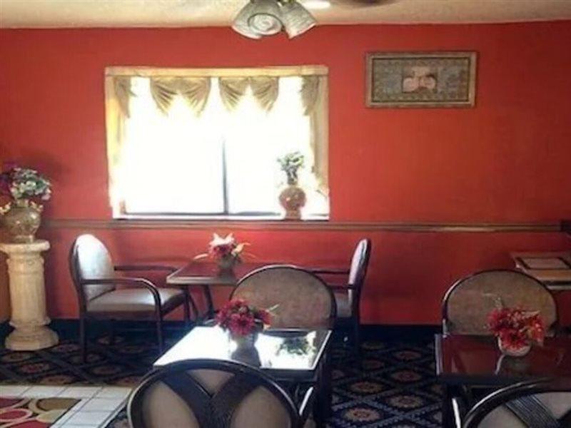 Super 8 By Wyndham Benton Harbor St Joseph Otel Dış mekan fotoğraf