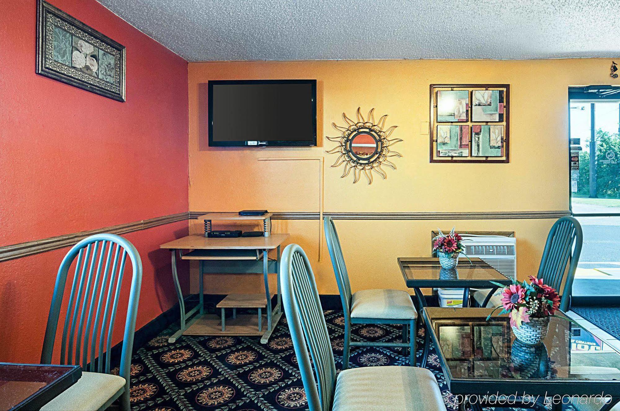 Super 8 By Wyndham Benton Harbor St Joseph Otel Dış mekan fotoğraf