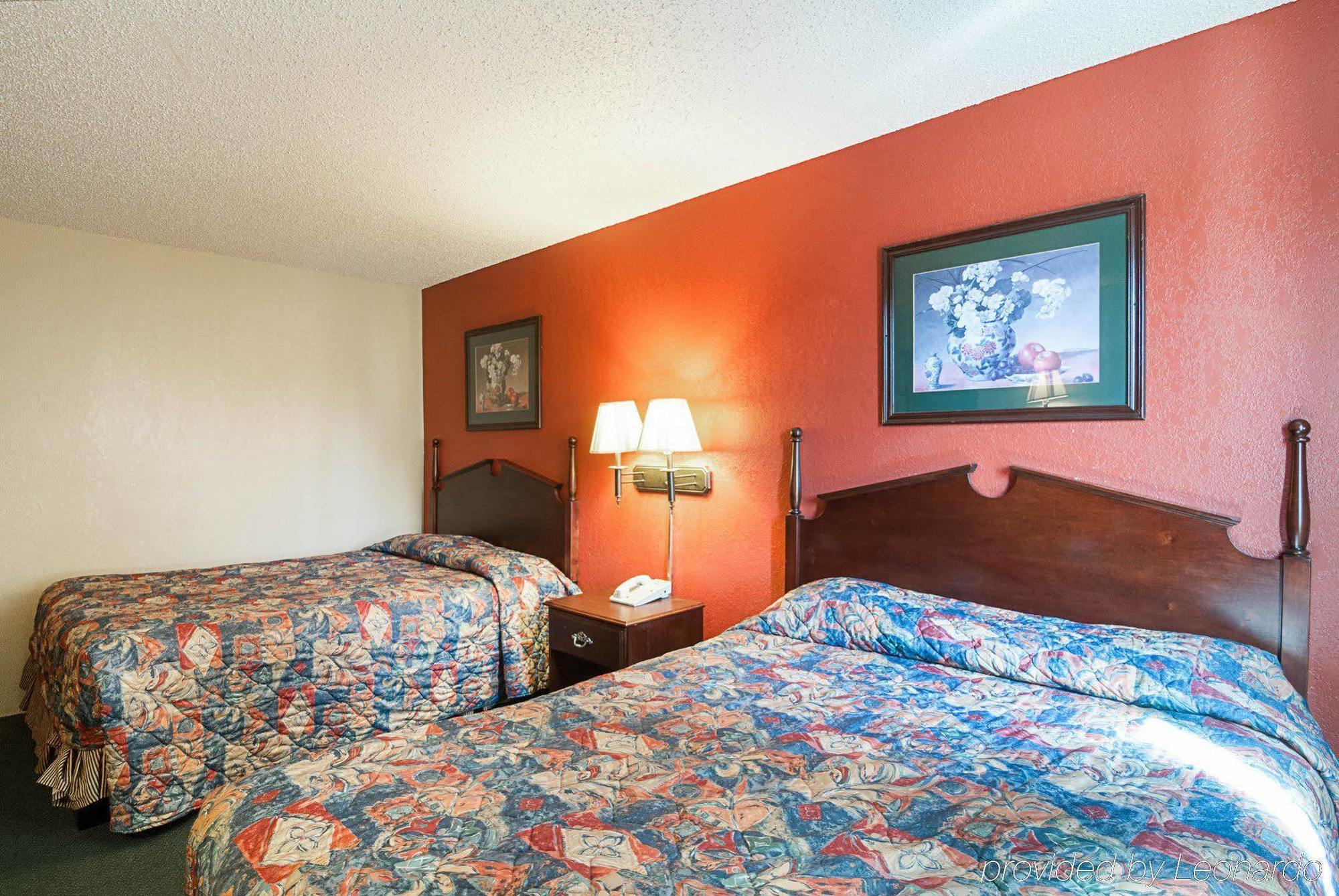 Super 8 By Wyndham Benton Harbor St Joseph Otel Dış mekan fotoğraf
